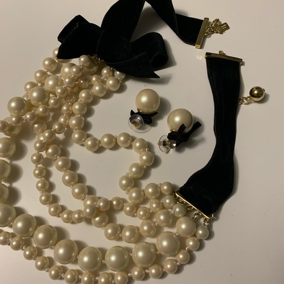 kate spade Jewelry - Kate spade New York girls in pearls velvet bow